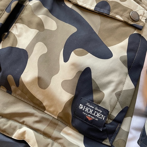 Women’s Holden Camo Ski/Snowboard Jacket - Picture 4 of 7